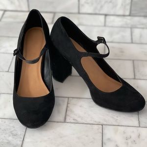 Bamboo Suede Black Heels